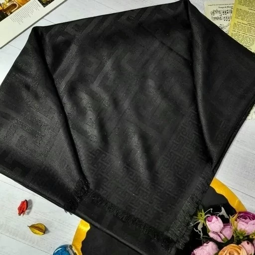 روسری لمه مشکی فندی شاین دار